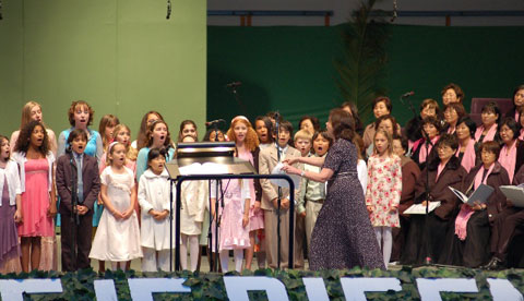Singing at the Hollywood Bowl, Easter Sunrise Service